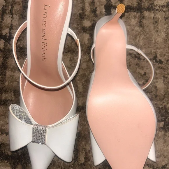Lovers + Friends White Bow Heels - Picture 2 of 5